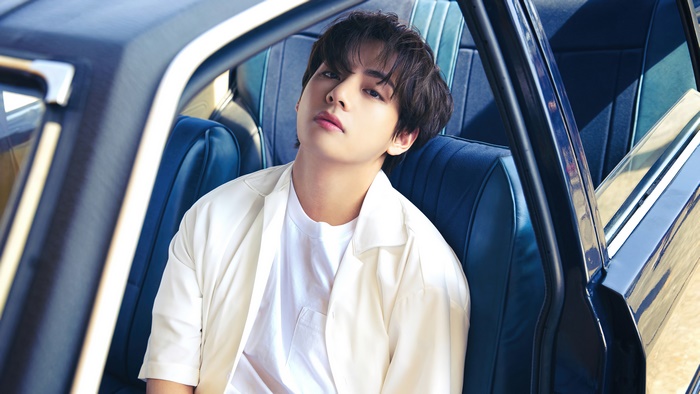 V from BTS in Casual White Outfit