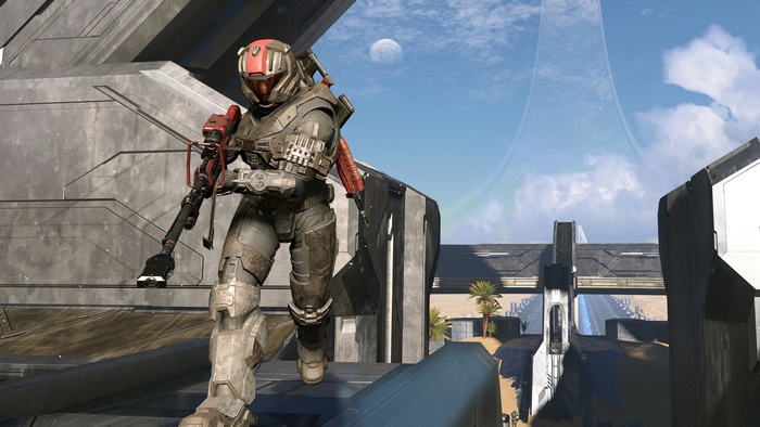 Spartan soldier with weapon in Halo Infinite 4K