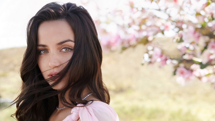 Ana de Armas 4K photoshoot