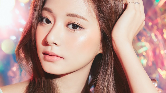 Tzuyu from Twice, Alcohol-Free concept