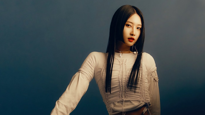 Sihyeon from Everglow in 4K