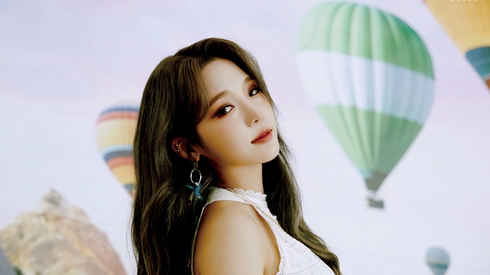 Jisun from fromis_9 in 4K