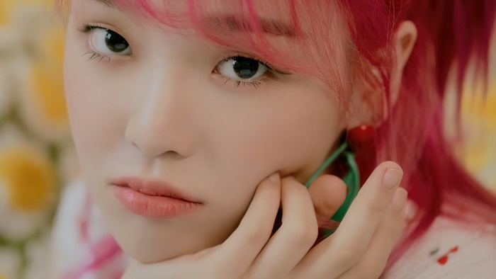 Seunghee from Oh My Girl in 4K