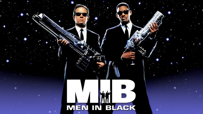 Men in Black: Will Smith and Tommy Lee Jones with guns