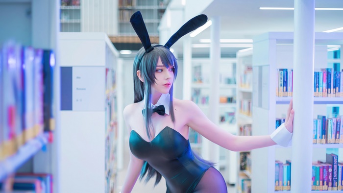 Bunny Girl Cosplay in Library 4K