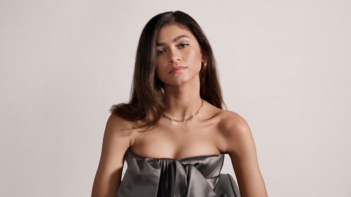 Zendaya in a photoshoot 4K