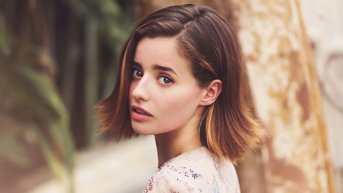 Holly Earl Portrait in Soft Light
