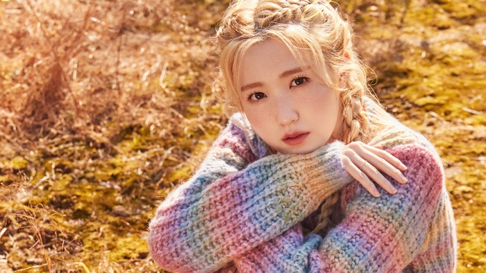 Hitomi from IZONE