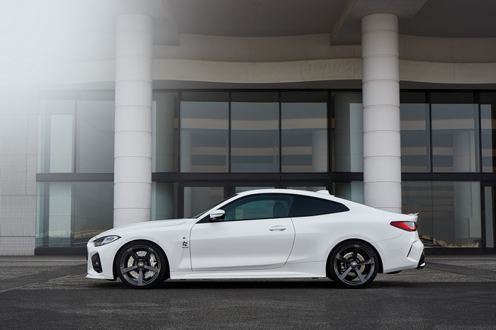 White BMW 4 Series Coupe M Sport