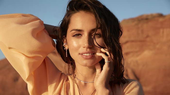 Ana de Armas 4K photoshoot