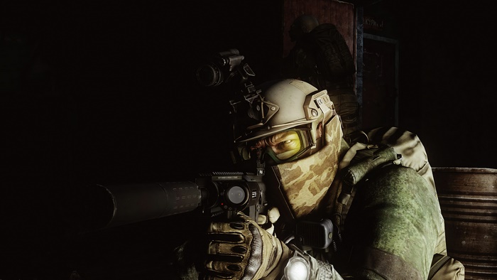 Soldier aiming rifle in Escape from Tarkov 4K