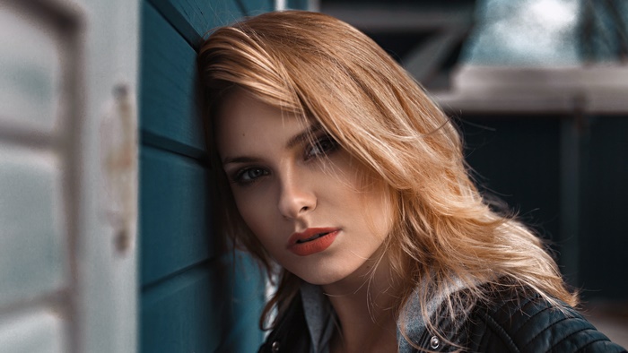 Blonde Model with Subtle Lipstick
