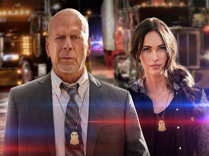 Bruce Willis and Megan Fox in Midnight in the Switchgrass