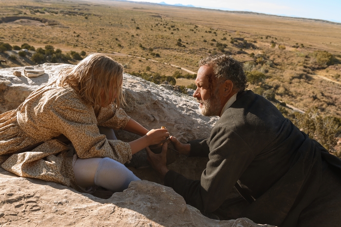 News of the World Tom Hanks and Helena Zengel