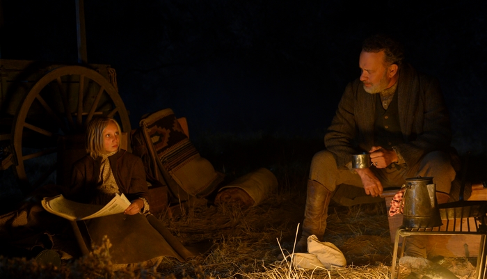 News of the World Tom Hanks and Helena Zengel