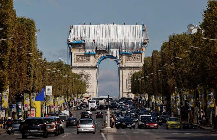 Wrapped Arc de Triomphe on Champs-Élysées, Paris