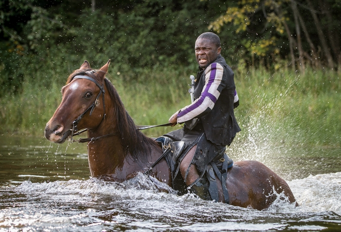 David Oyelowo as Aaron in Chaos Walking