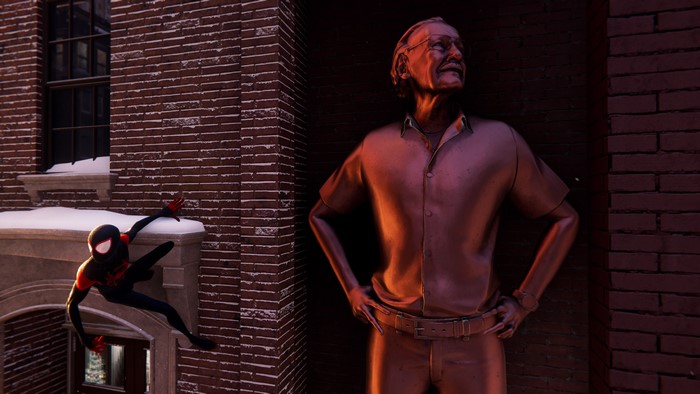 4K, Spiderman Miles Morales, screen shot, Stan Lee, Marvel Comics, statue, video games