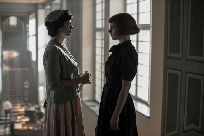 Beth Harmon and Alma Wheatley in The Queen's Gambit
