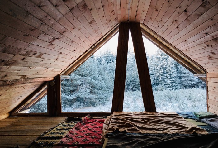 4K, wooden floor, bed, bedcover, interior, snow covered