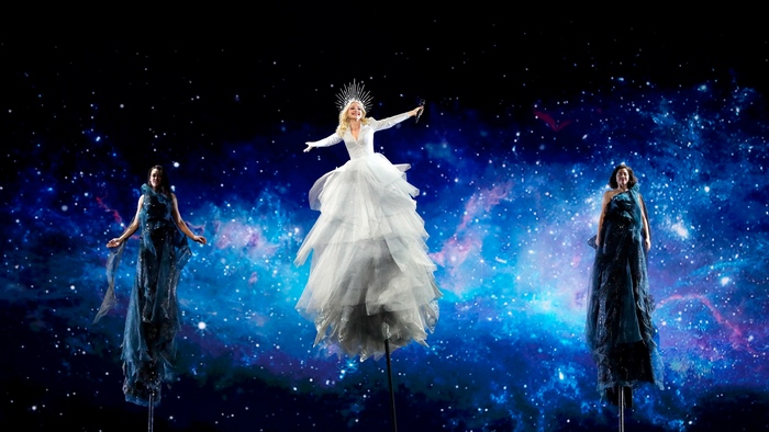 Kate Miller-Heidke performing Zero Gravity at Eurovision