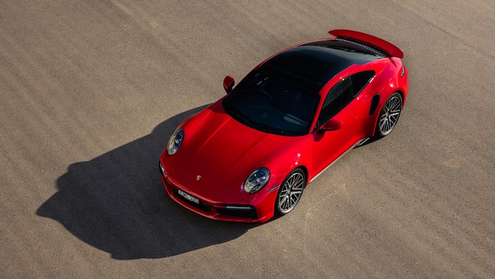 4K, Porsche 992, red cars, sports car, car, shadow, Porsche 911, Porsche, high angle, vehicle