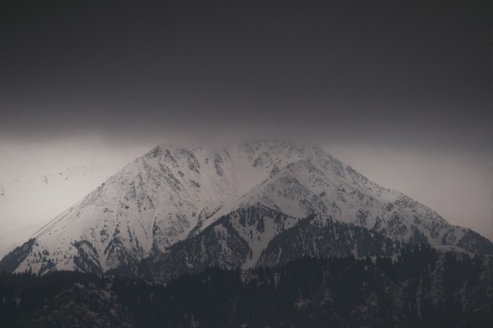 4K, snowy mountain, nature, clouds, mountains, mist, snow