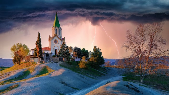 lightning, outdoors, Spain, church, building, sky