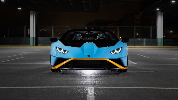 4K, sports car, vehicle, Headlights, supercars, Lamborghini Huracan STO, Italian Supercars, car, Lamborghini, blue cars, night, parking lot, Lamborghini Huracan