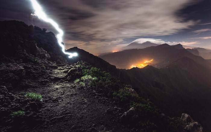 4K, clouds, volcano, landscape, sky, mountains, nature, lightning, grass