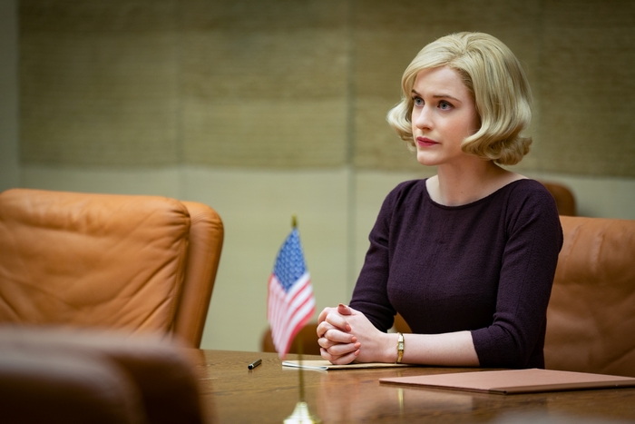 Rachel Brosnahan as Emily Donovan in The Courier