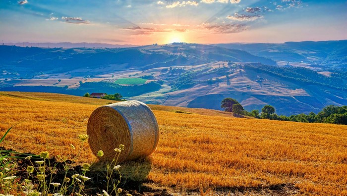 sunrise, Campania, hay, landscape, Sun, hills, clouds, hay bales, Italy, sun rays, nature, field, sky