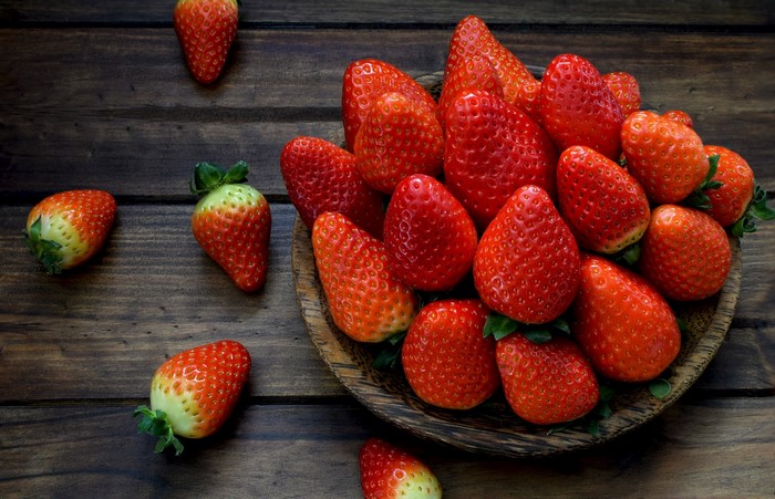 food, fruit, berries, still life, strawberries