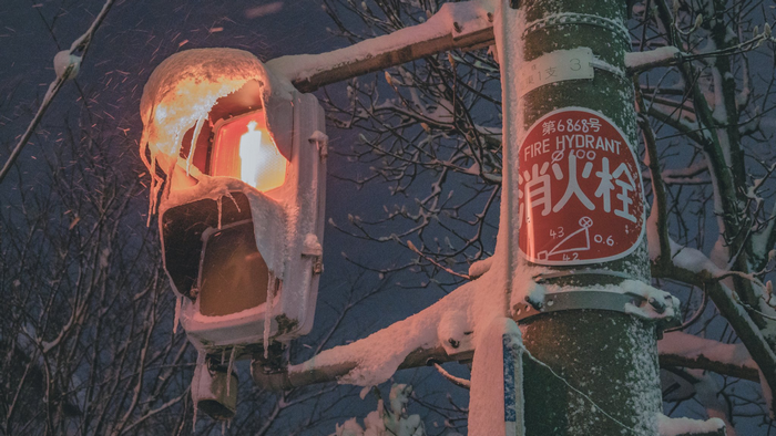 icicle, night, winter, snow, traffic lights