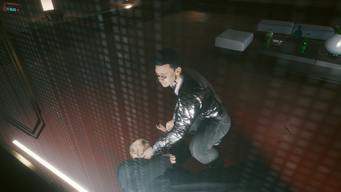 Man in shiny jacket choking an elderly man in Cyberpunk 2077