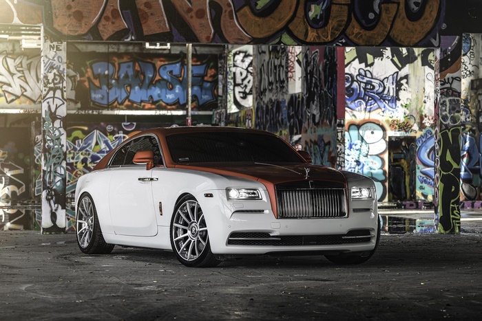 Rolls-Royce Wraith Coupe in Graffiti Alley