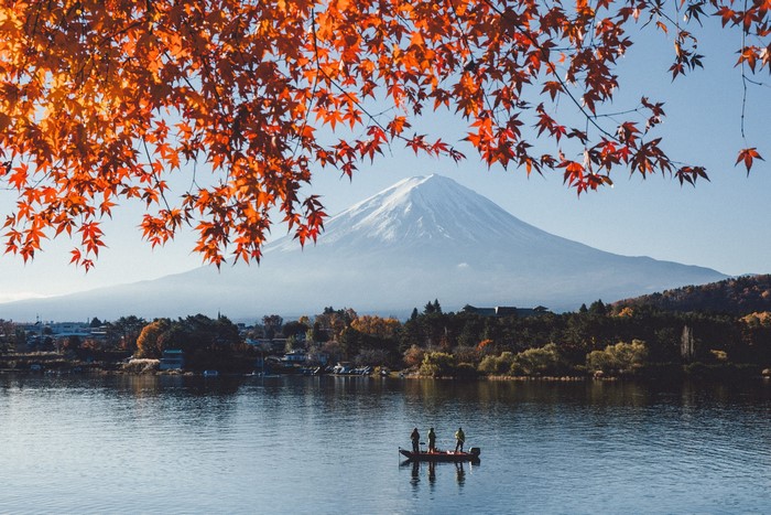 Mount Fuji and Lake Kawaguchiko in Autumn