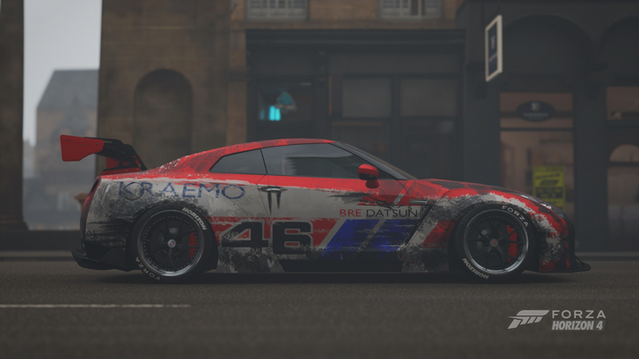 Nissan GT-R with custom livery in Forza Horizon 4