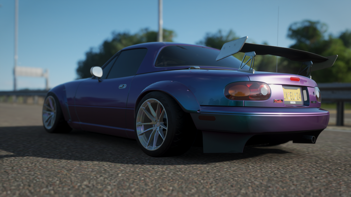 Mazda MX-5 with bolt-on fender flares in Forza Horizon 4