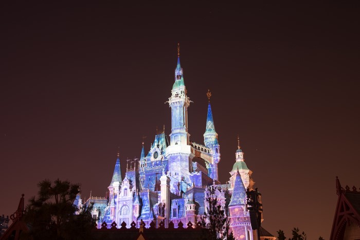 4K Disney Castle in Shanghai at Night