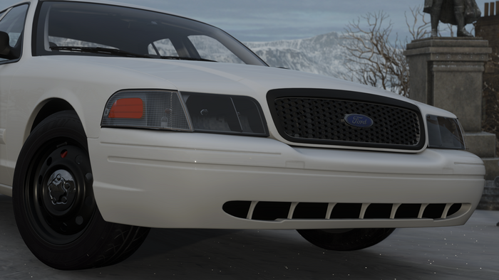 White Ford Crown Victoria from Forza Horizon 4