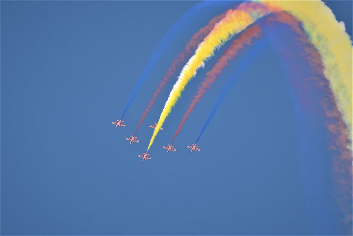 PLAF Flight performing aerobatics with colored smoke