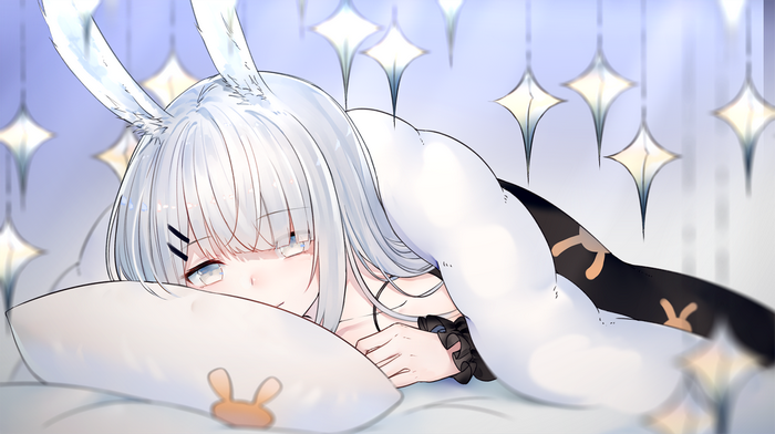 Frostnova from Arknights lying on a pillow
