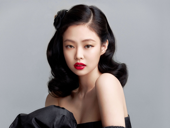Jennie Elegant Portrait in K-Pop Style