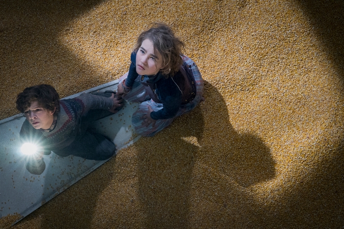 Millicent Simmonds and Noah Jupe in A Quiet Place