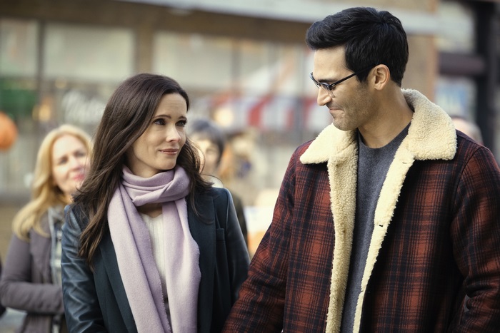 Superman and Lois Lane walking