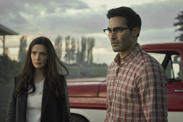 Superman and Lois Lane with a red truck