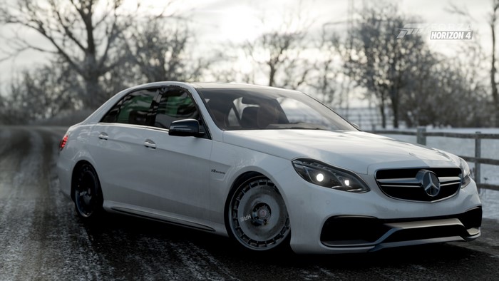 Mercedes-Benz E-Class AMG in Forza Horizon 4