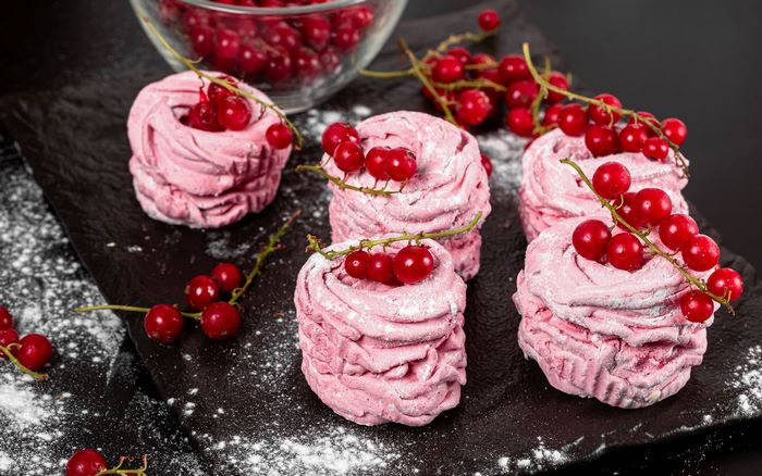 Pink Marshmallows with Red Currants