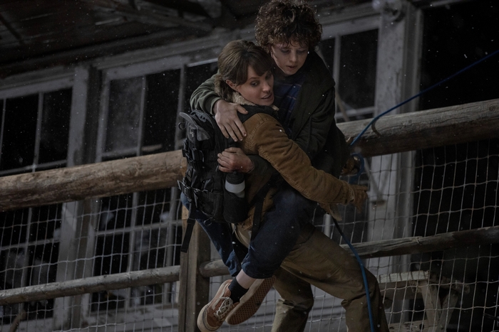 Angelina Jolie and Finn Little in Those Who Wish Me Dead